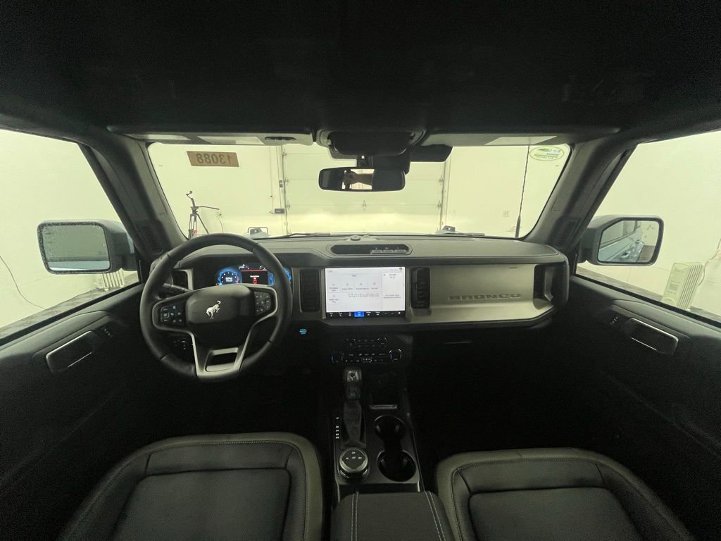 New 2025 Ford Bronco Outer Banks image 3