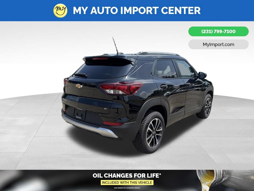 Used 2025 Chevrolet TrailBlazer LT AWD/4WD image 7