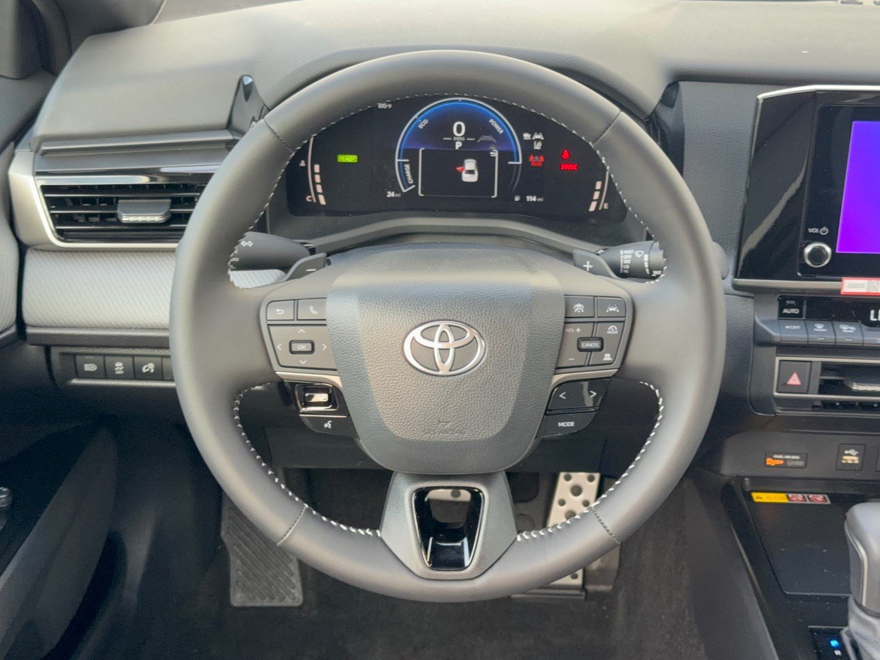 Used 2026 Toyota Camry SE FWD image 10
