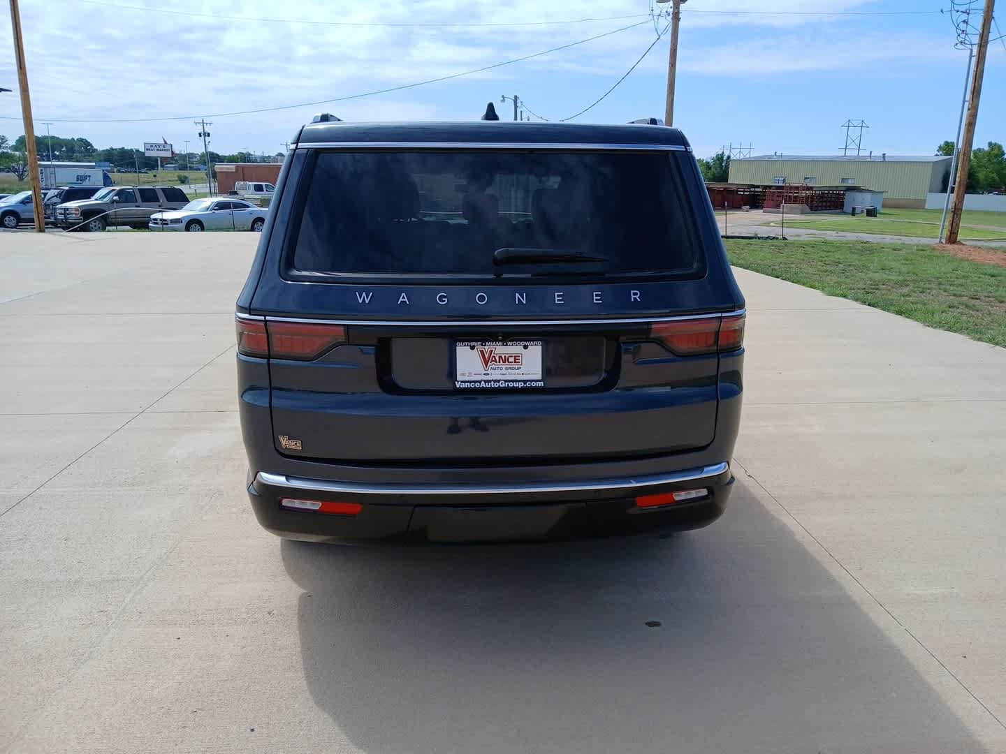 Used 2024 Jeep Wagoneer 4WD image 4