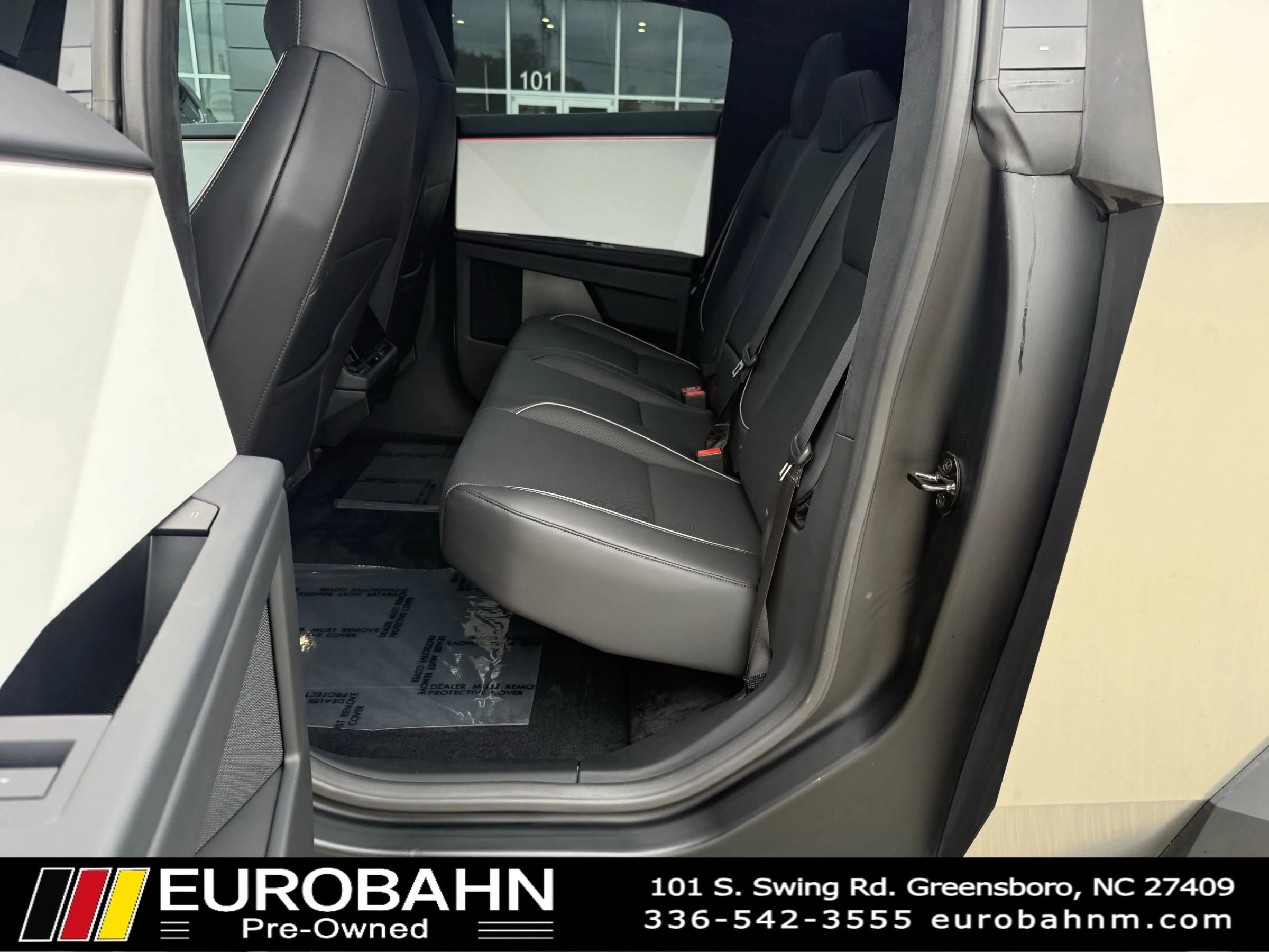 Used 2024 Tesla Cybertruck AWD Crew Cab image 15