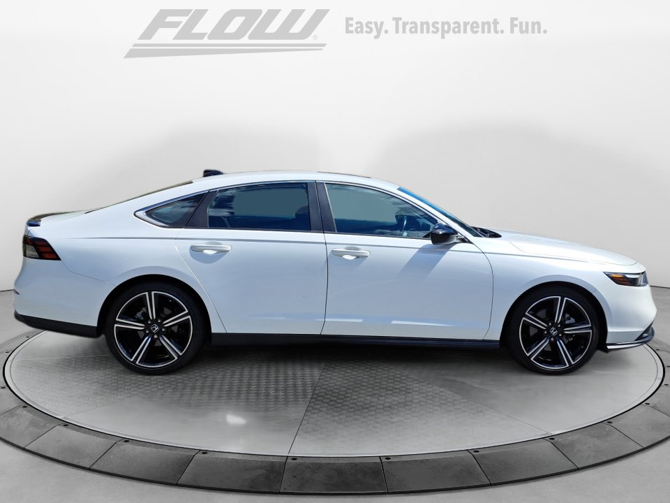 Used 2023 Honda Accord Sport image 9