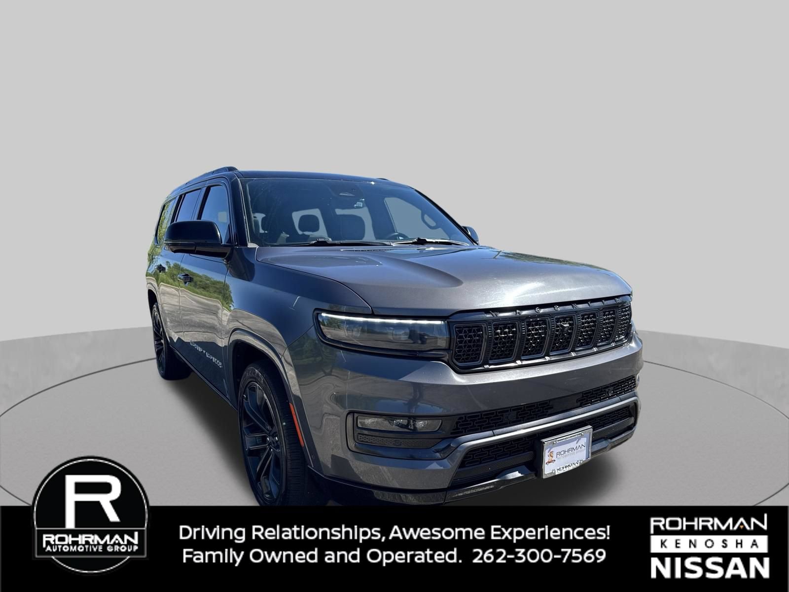 Used 2024 Jeep Grand Wagoneer Series II Obsidian w/ Quick Order Packagew 28T AWD/4WD image 3