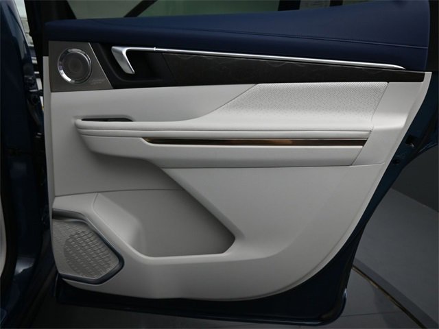 New 2026 Buick Enclave Avenir w/ Super Cruise Package image 17