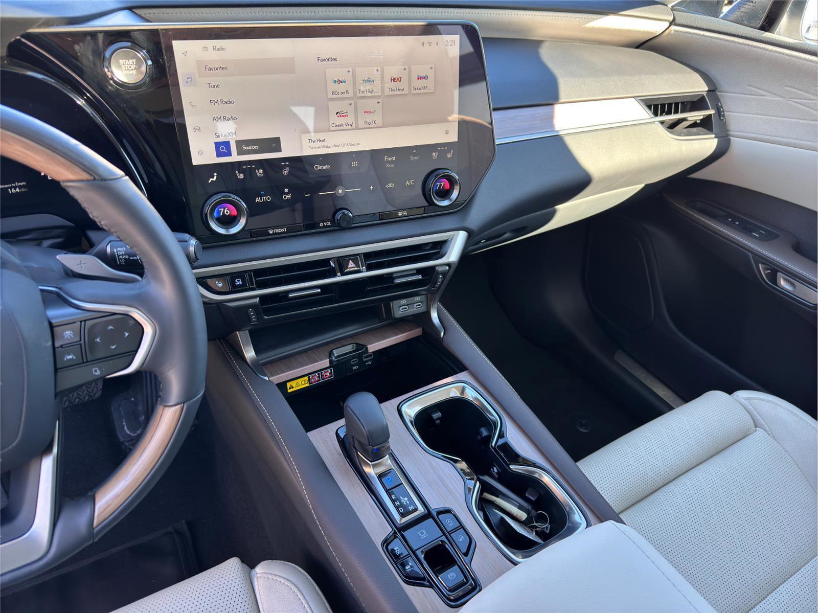 Used 2023 Lexus RX 350 w/ Accessory Package (Z1) image 15