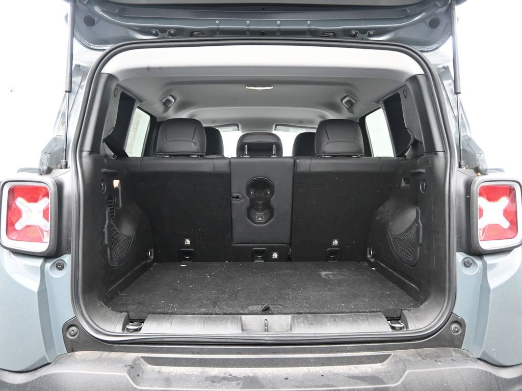 Used 2018 Jeep Renegade Limited w/ UConnect 8.4 Nav Group image 28