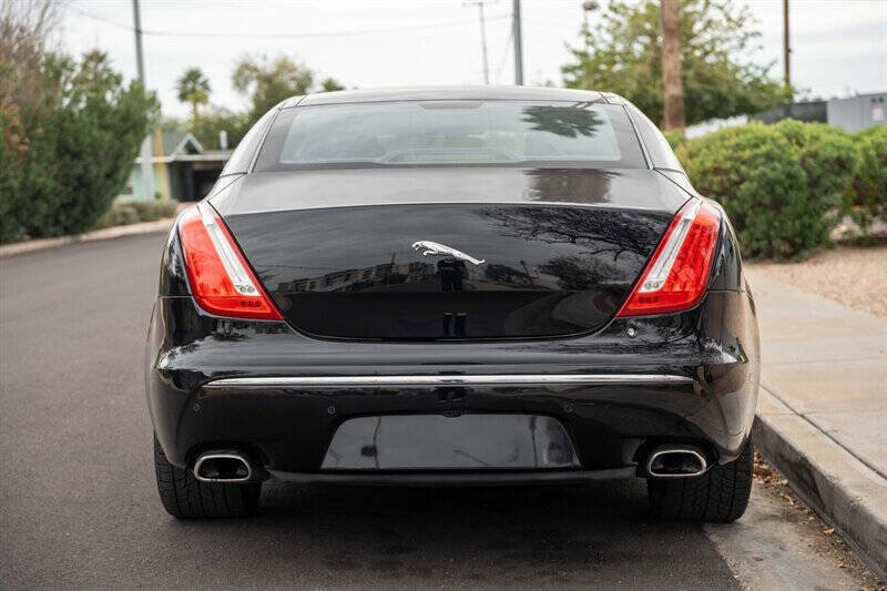 Used 2011 Jaguar XJ L RWD image 4
