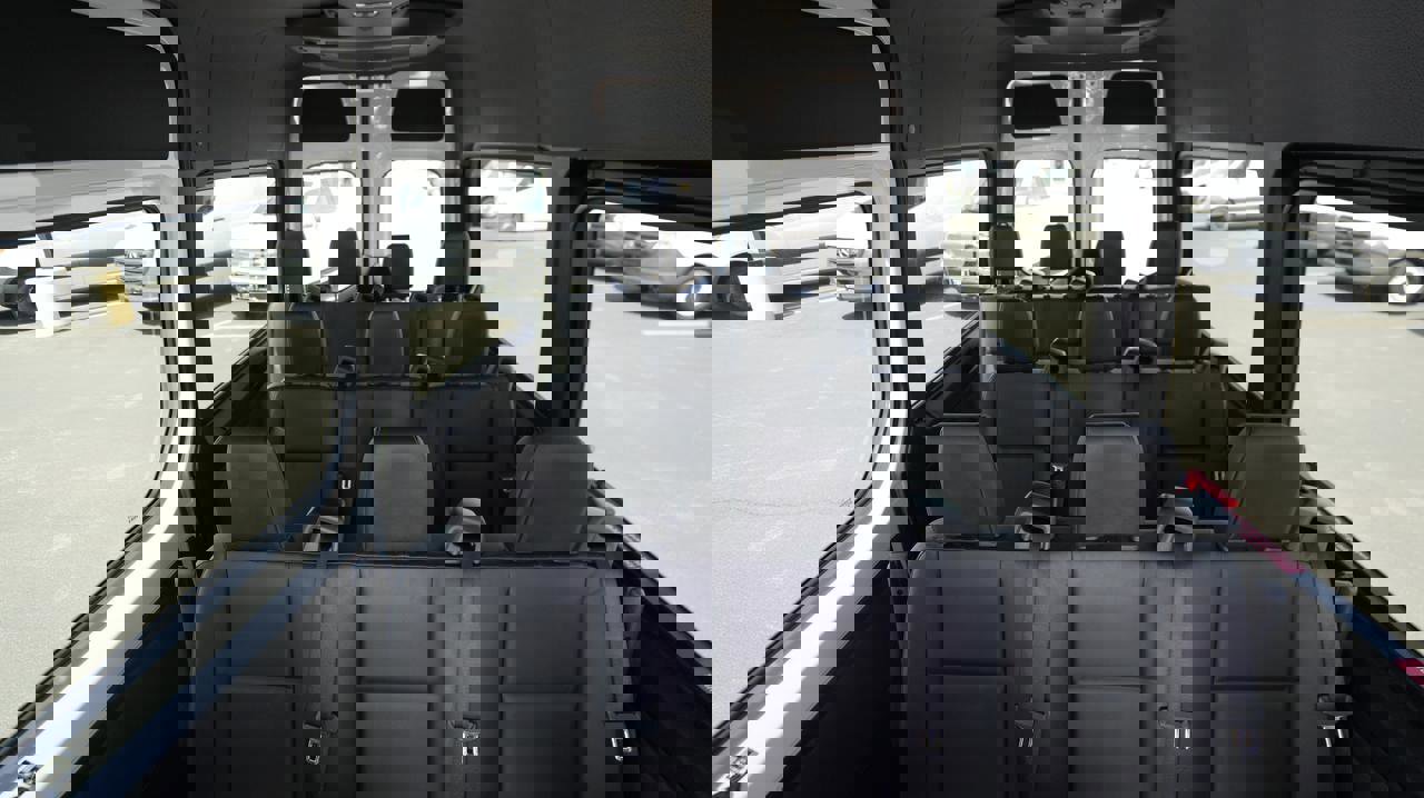 Used 2025 Mercedes-Benz Sprinter 2500 image 8