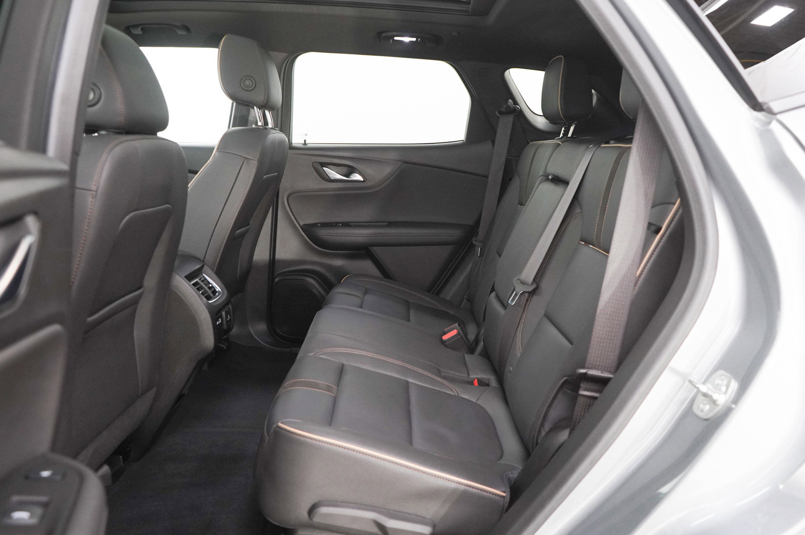 Used 2023 Chevrolet Blazer Premier w/ Driver Confidence II Package image 15