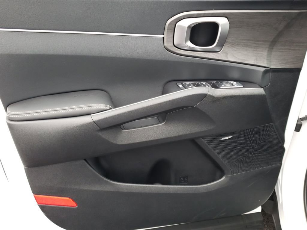 New 2026 Kia Sorento X-Line EX image 17