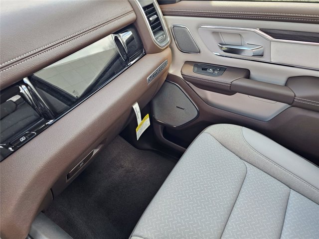 New 2026 RAM 1500 Laramie AWD/4WD image 71