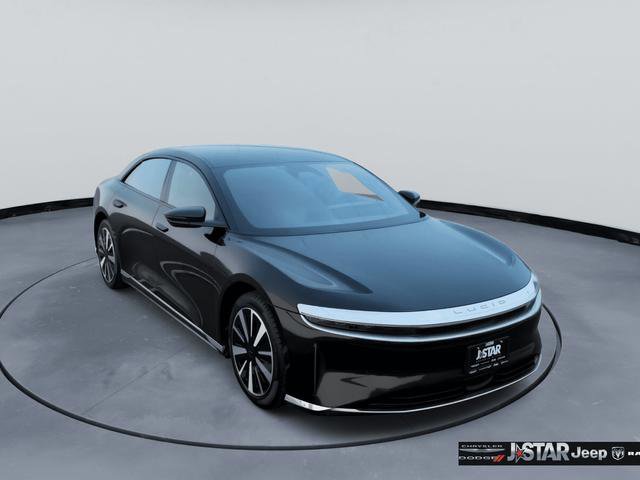 Used 2024 Lucid Air Pure image 3