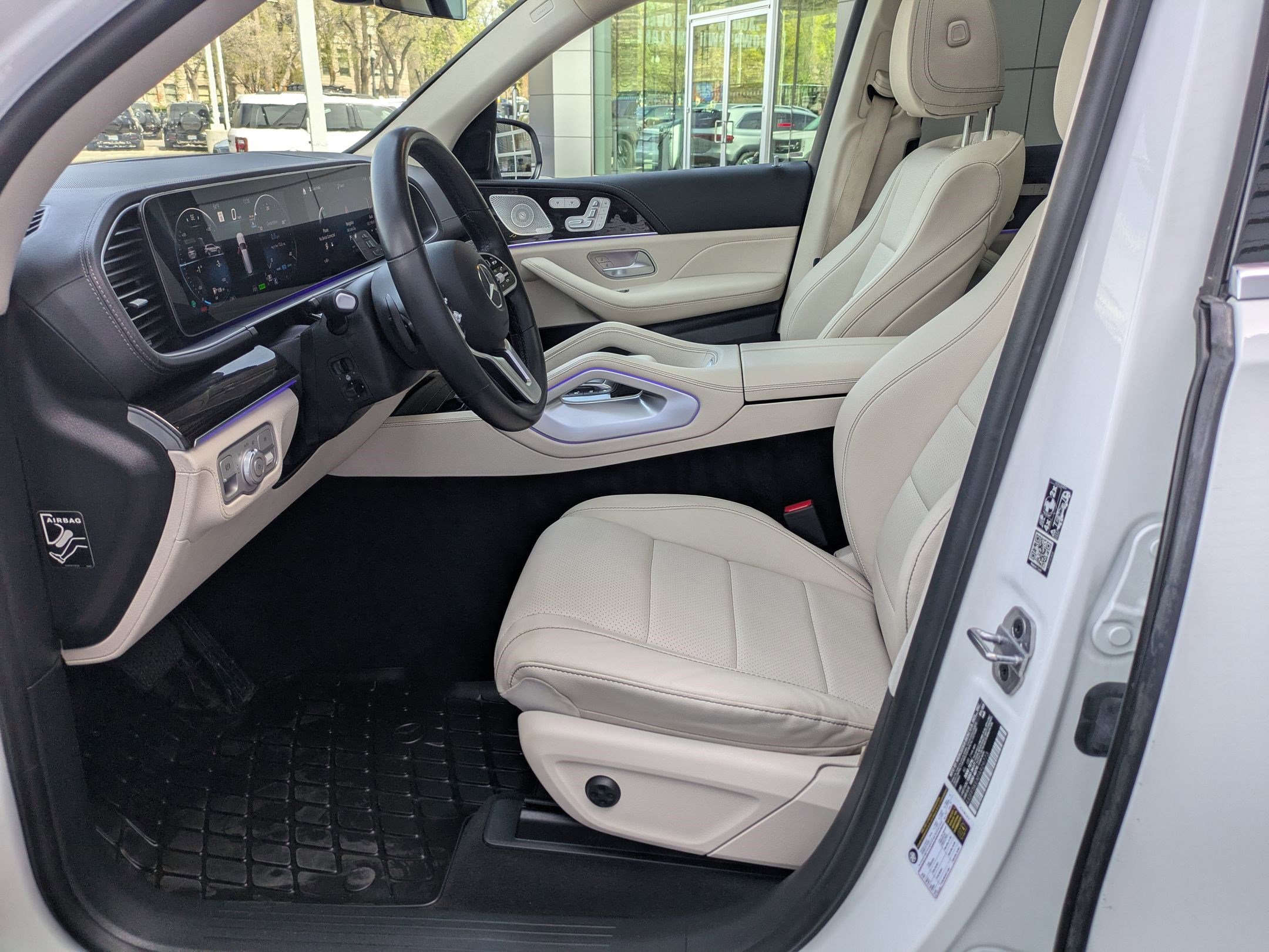 Used 2023 Mercedes-Benz GLS 450 4MATIC image 15