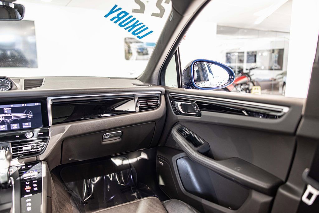 Used 2022 Porsche Macan S image 38