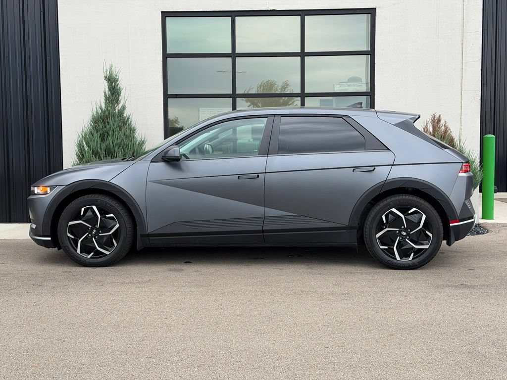 Used 2024 Hyundai Ioniq 5 SEL RWD image 2
