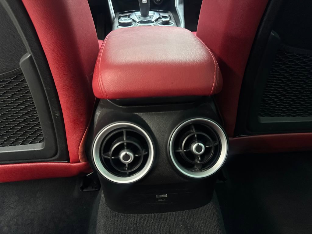 Used 2021 Alfa Romeo Giulia Ti w/ Nero Edizione RWD image 71