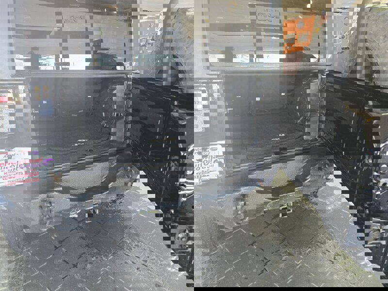 Used 2013 Jeep Wrangler Unlimited Sahara w/ Connectivity Group image 17