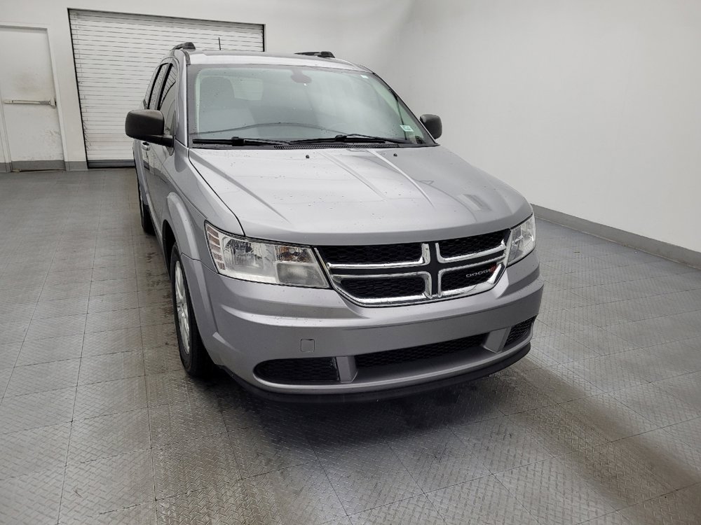 Used 2020 Dodge Journey SE w/ SE Popular Equipment Group image 14