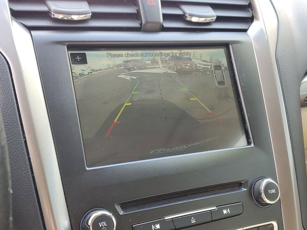 Used 2017 Ford Fusion Energi SE image 21