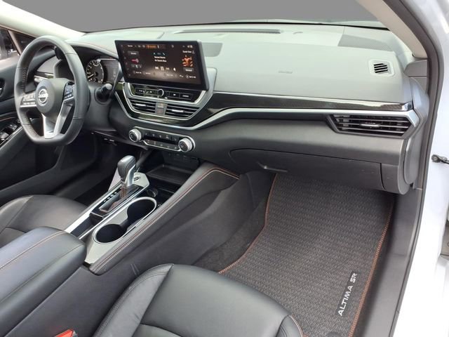 Used 2023 Nissan Altima 2.5 SR w/ SR Premium Package FWD image 12