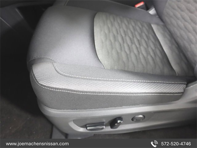 New 2025 Nissan Pathfinder SV image 22