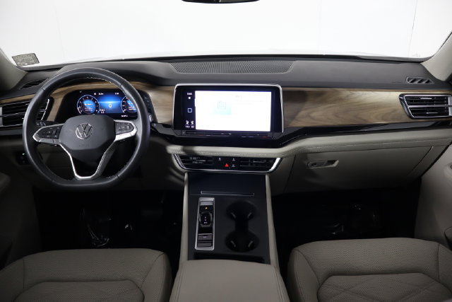 Used 2024 Volkswagen Atlas SE FWD image 13