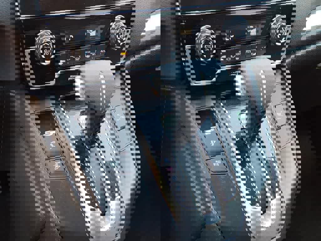 Used 2017 Honda CR-V LX image 23