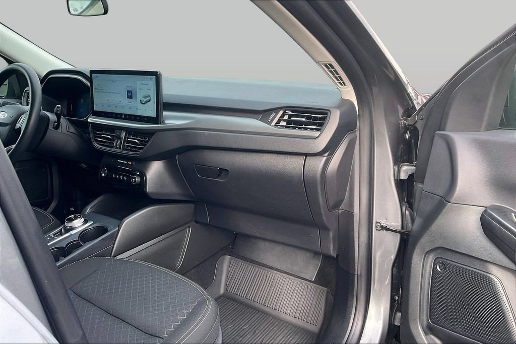 Certified 2025 Ford Escape Active w/ Tech Pack #1 FWD image 17