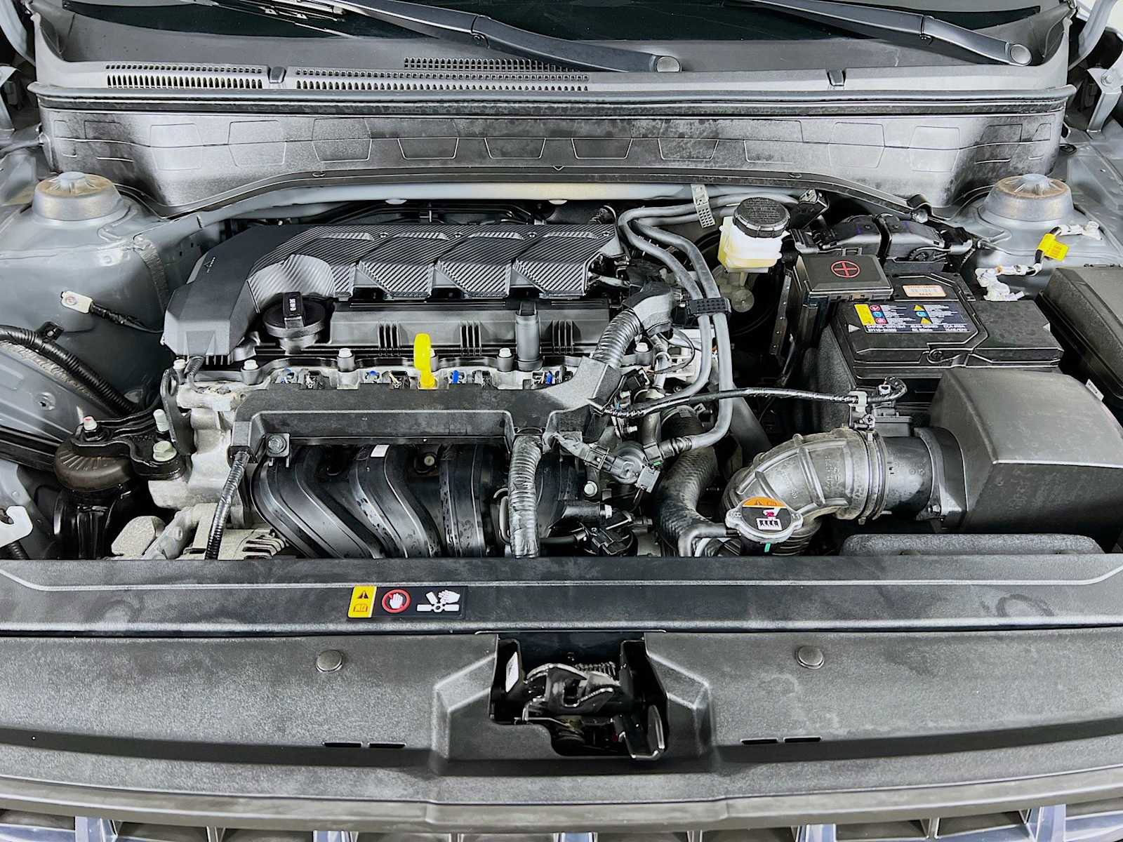 Certified 2025 Hyundai Venue SEL image 28