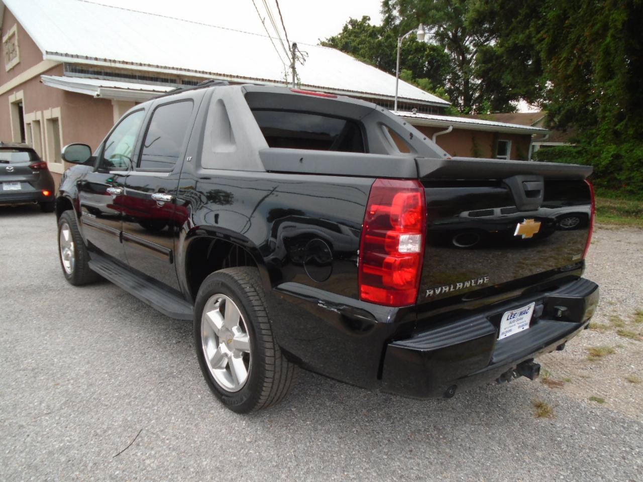 Used 2012 Chevrolet Avalanche LT w/ All-Star Edition RWD image 6