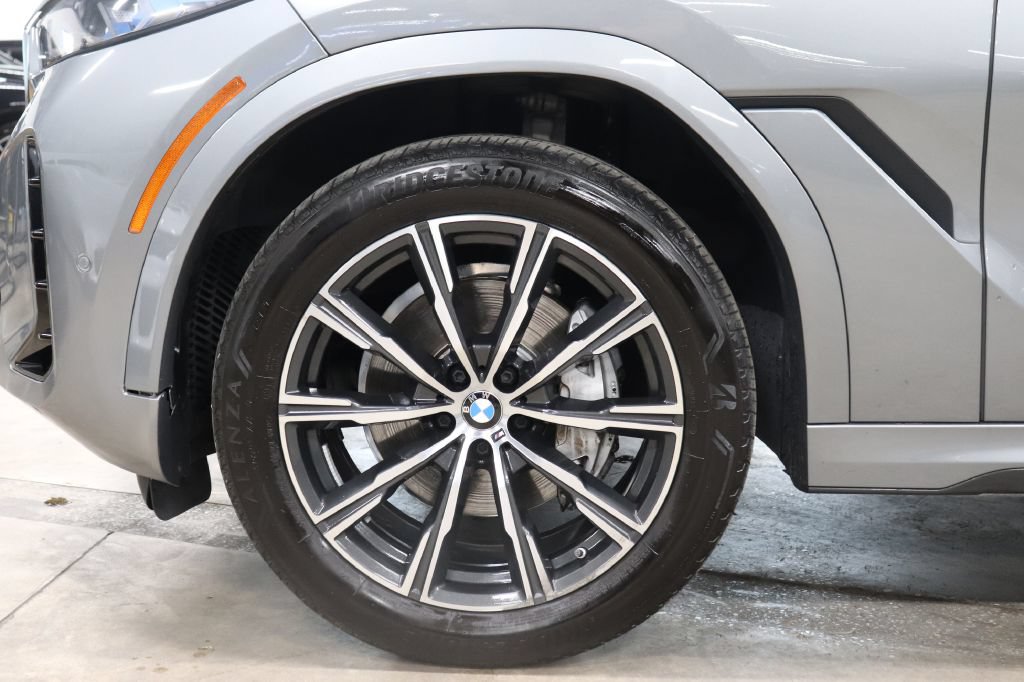 Used 2026 BMW X6 xDrive40i AWD/4WD image 36