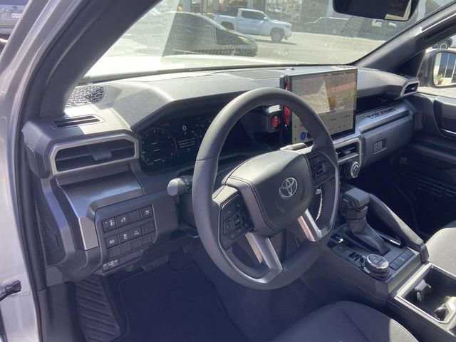 Used 2025 Toyota Tacoma TRD Off-Road image 12