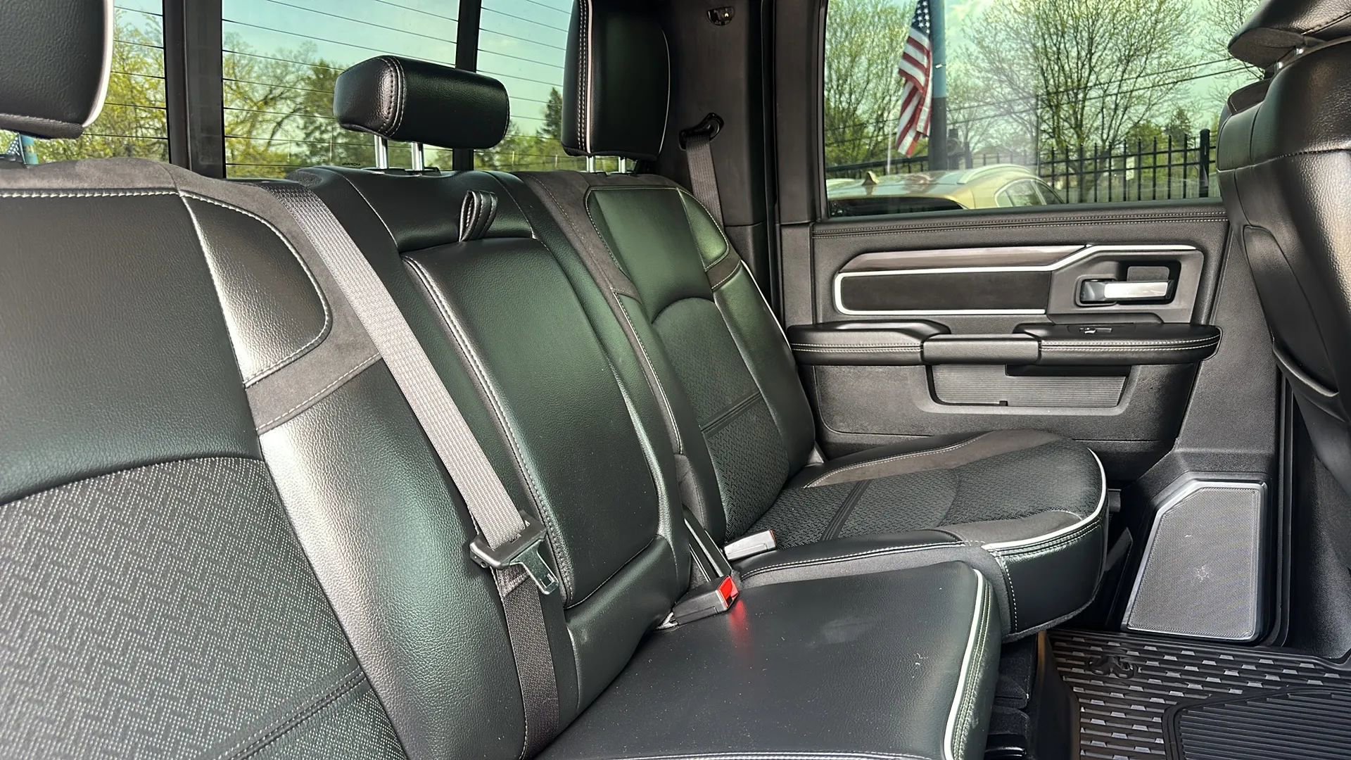 Used 2025 RAM 2500 Laramie AWD/4WD image 29