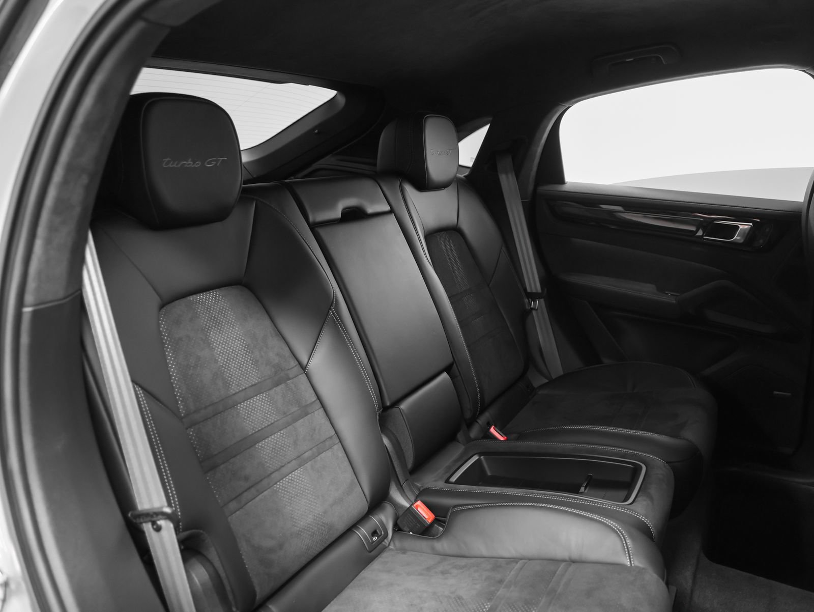 Used 2023 Porsche Cayenne Turbo GT AWD/4WD image 28
