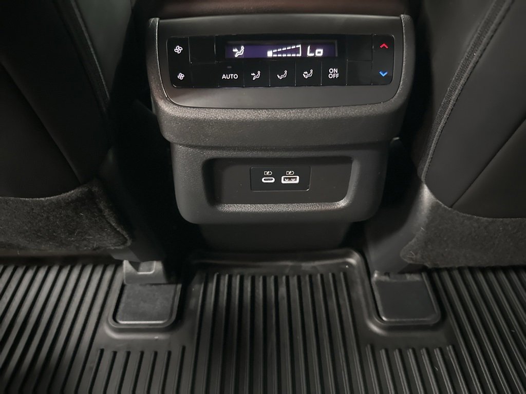 Used 2024 Nissan Pathfinder Rock Creek image 32