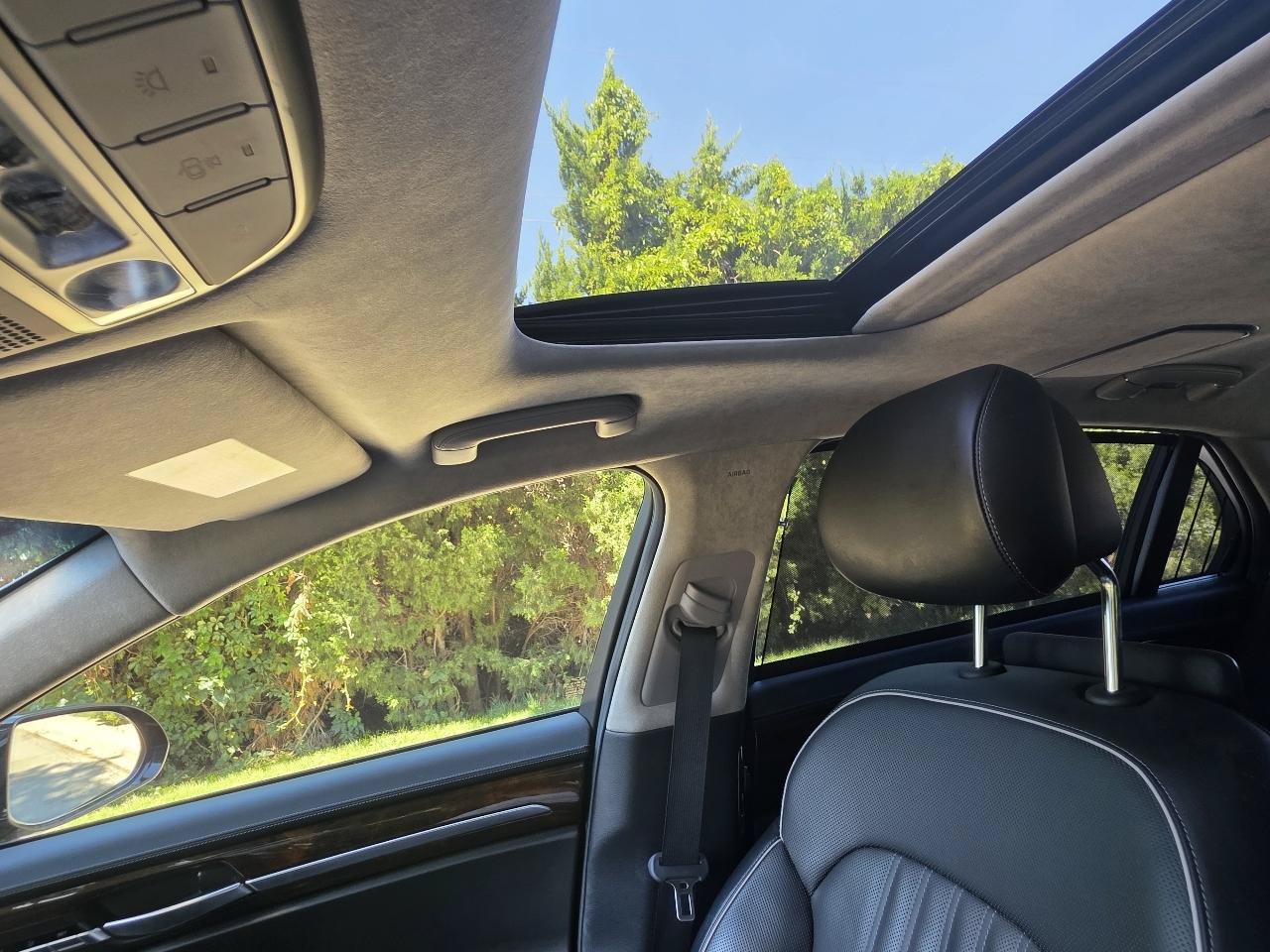 Used 2018 Genesis G90 5.0 Ultimate AWD/4WD image 20