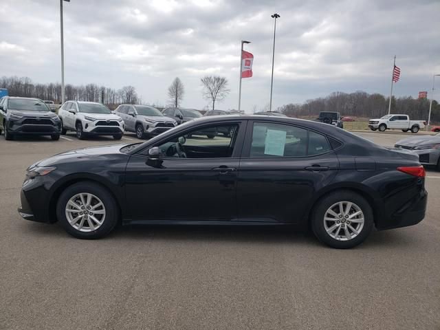 Used 2025 Toyota Camry LE FWD image 8