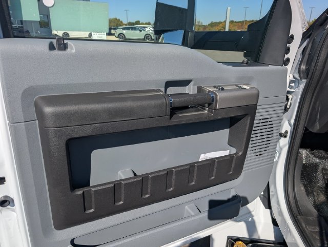 New 2027 Ford F750 2WD Regular Cab Super Duty image 14
