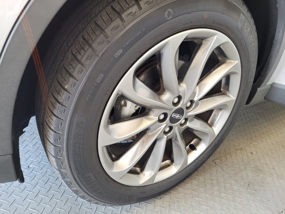 Used 2020 Lincoln Corsair FWD w/ Premium Package image 31
