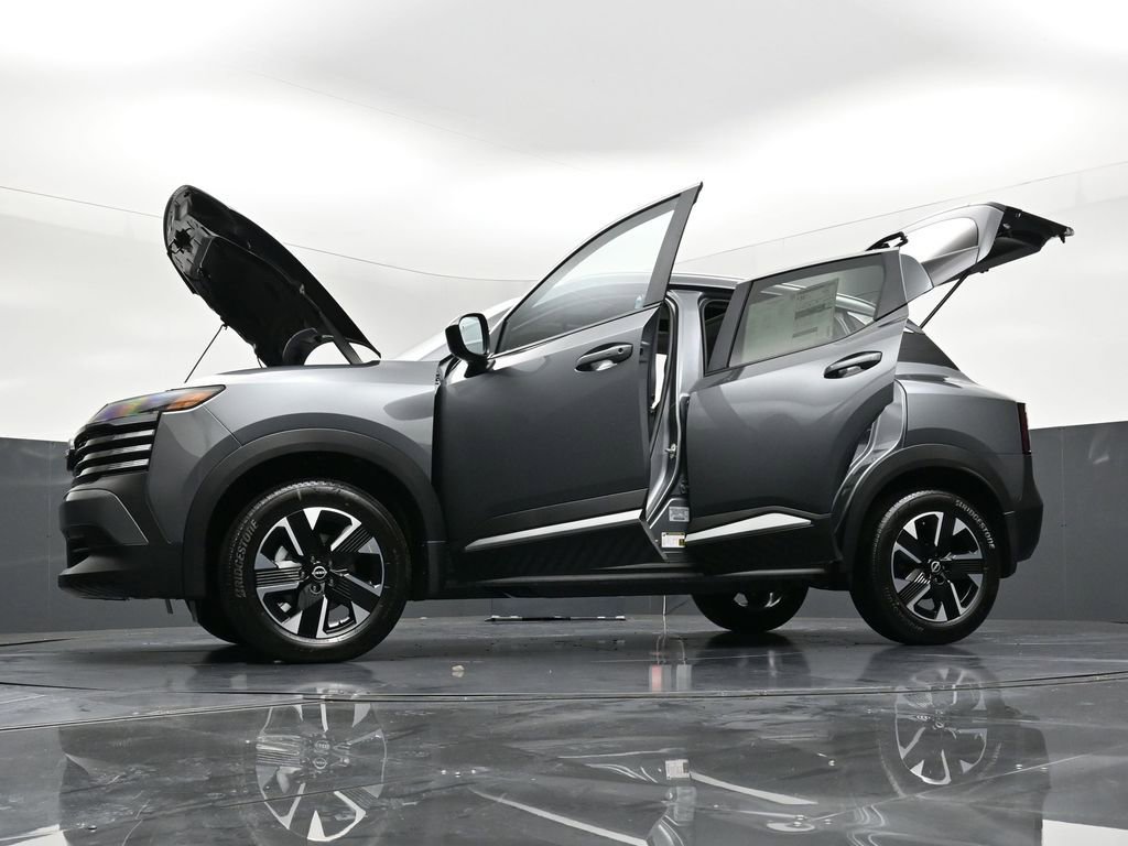 New 2026 Nissan Kicks SV w/ SV Premium Package AWD/4WD image 36