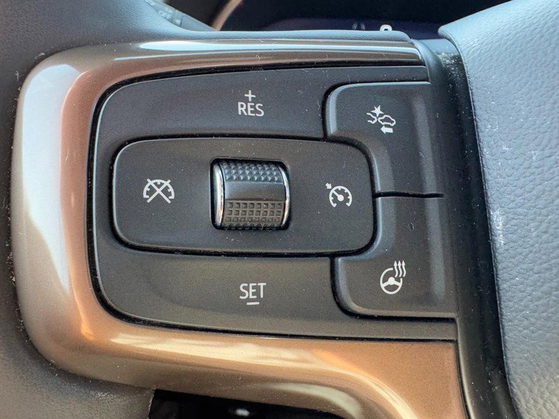 Used 2024 Chevrolet Tahoe High Country w/ Premium Package 2 AWD/4WD image 18