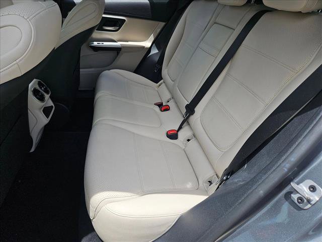 Used 2023 Mercedes-Benz GLC 300 4MATIC image 17