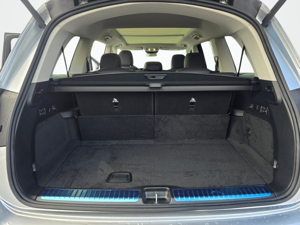 New 2026 Mercedes-Benz GLS 450 4MATIC image 11