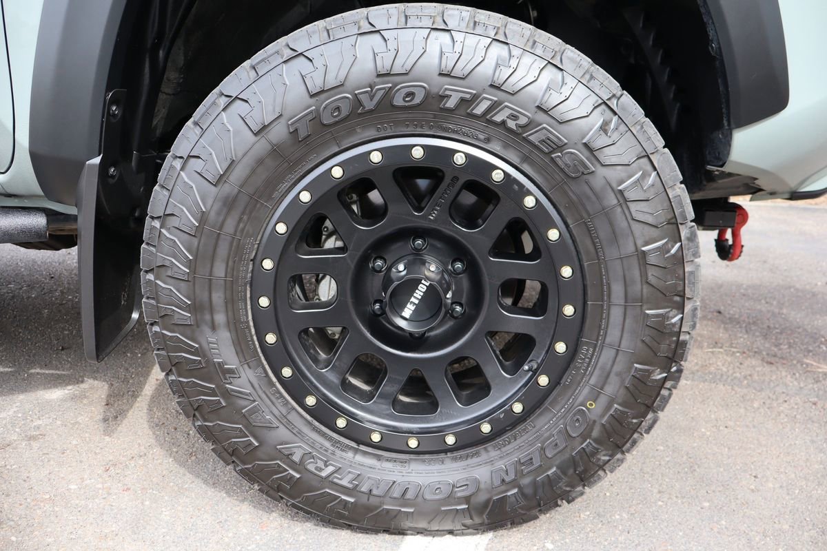 Used 2023 Toyota Tacoma TRD Off-Road w/ TRD Premium Off Road Package AWD/4WD image 64