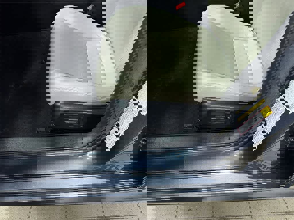 Used 2022 Honda Civic EX-L image 23