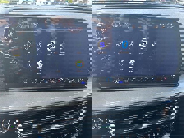 New 2026 Chevrolet Traverse LT image 12