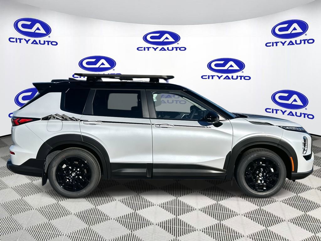New 2026 Mitsubishi Outlander Trail Edition image 2