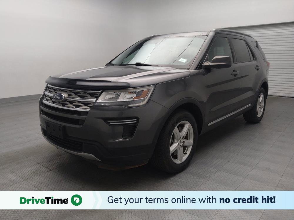 Used 2018 Ford Explorer XLT image 1