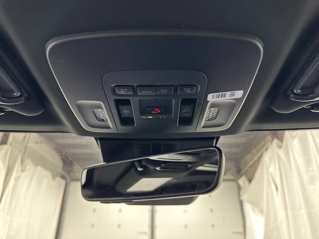 Used 2026 Toyota Camry XSE FWD image 42