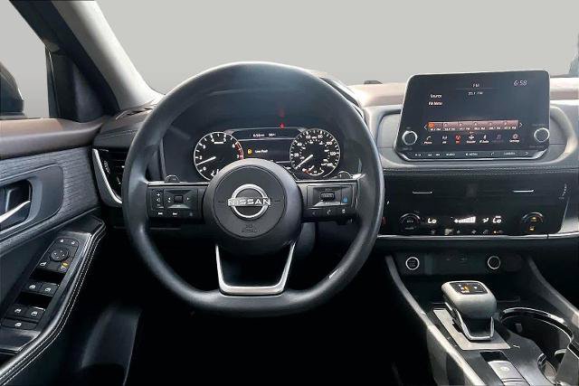 Certified 2022 Nissan Rogue SV FWD image 6